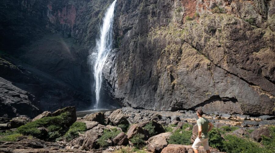 Hiker in front of Wallaman Falls