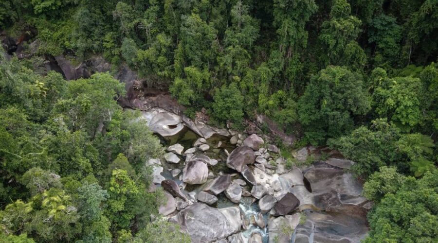 View of Babinda Boulderes