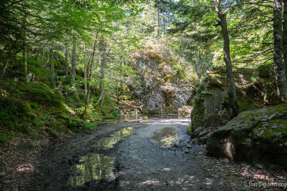 hiking the lacs d'Ayous