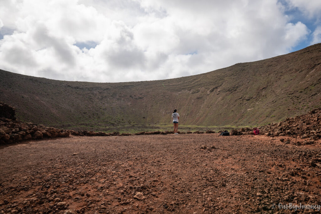 Montaña Caldereta Crater