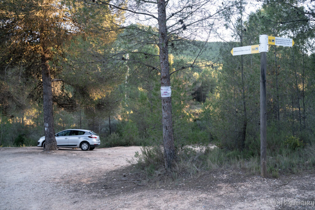 parking Castillo de Chirel 