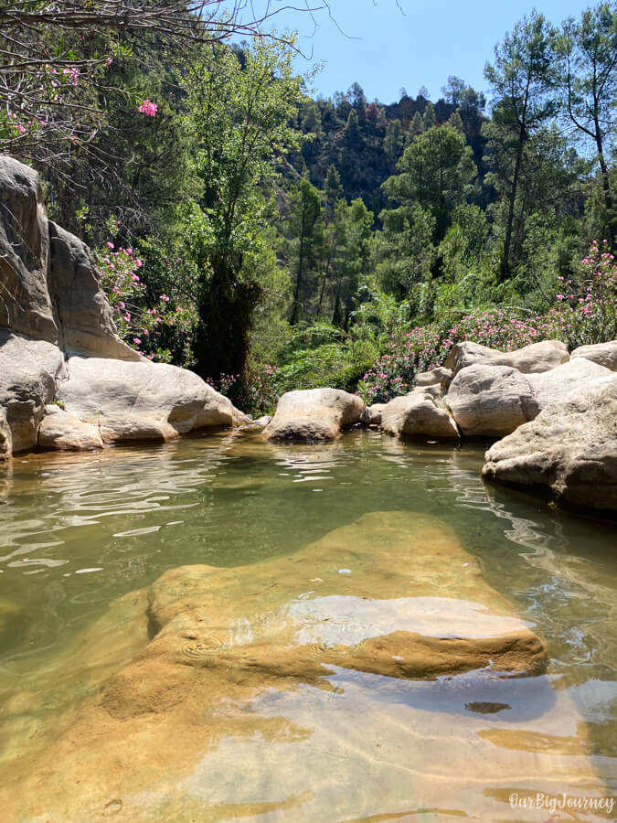 pool of la paréala